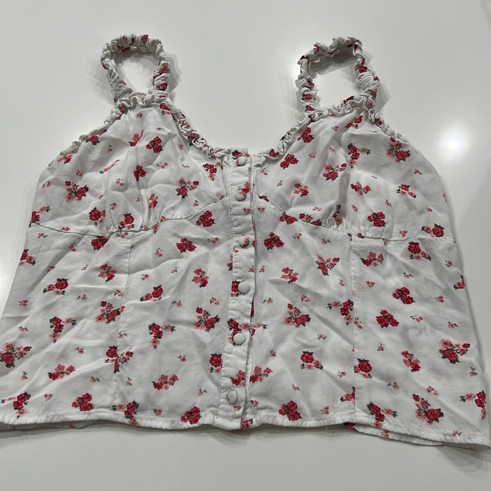 floral button up tank